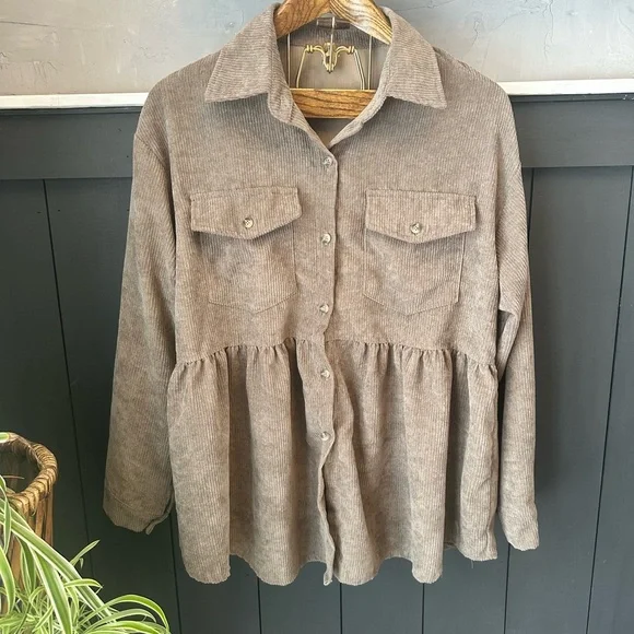 Woman's Taupe Corduroy Lightweight Ruffled Jacket‎ size XL - Picture 2 of 11